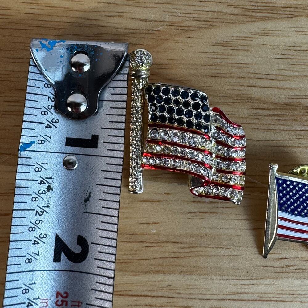 Lot of 3 American Flag Pins USA Rhinestone Lapel Pins Patriotic 4th of July - Picture 4 of 8